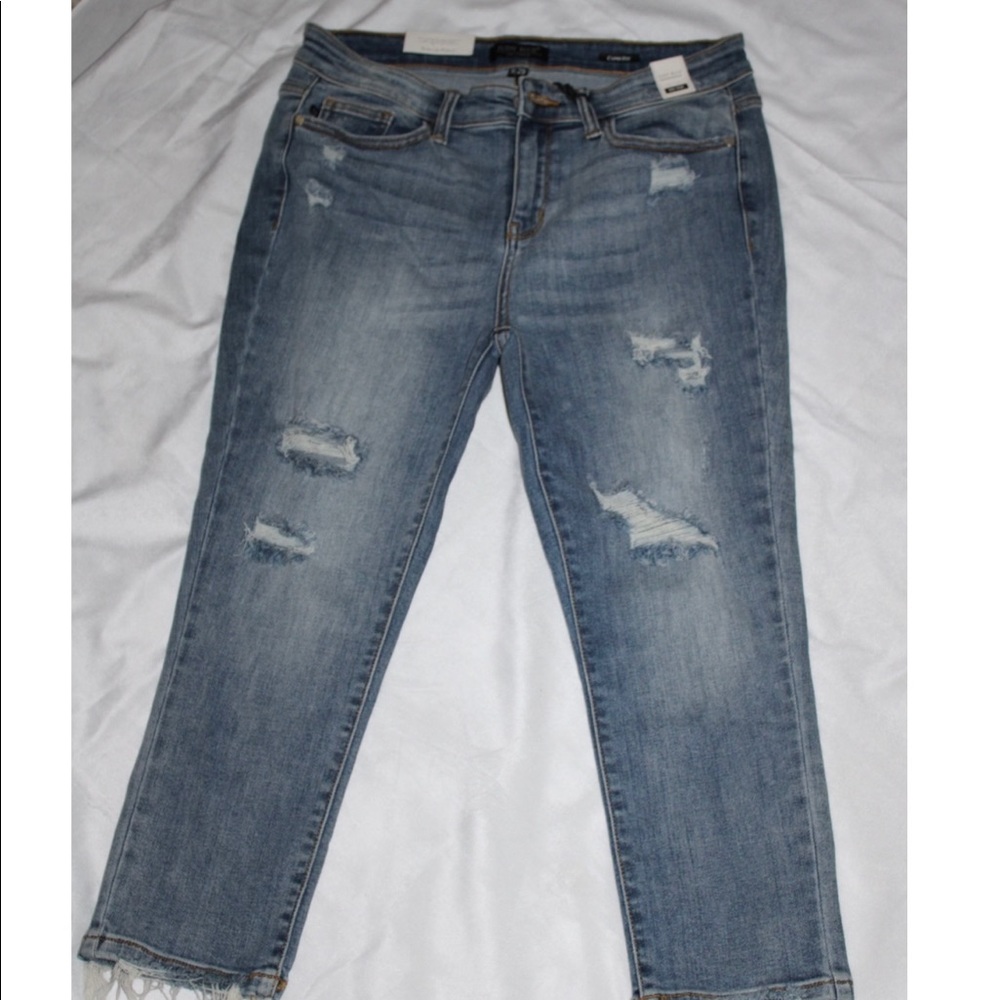 NWT Judy blue boyfriend crop